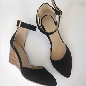 Black tan wood wedge buckle shoes 6 37